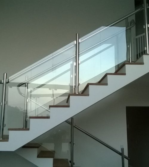 Com_vidro_-_suporte_tipo_perfil_U